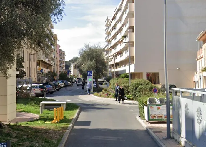 Centre Entierement Renove Au Calme Апартаменти Мантон