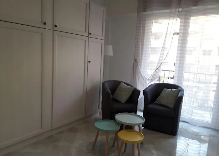 Апартаменти Centre Entierement Renove Au Calme Мантон