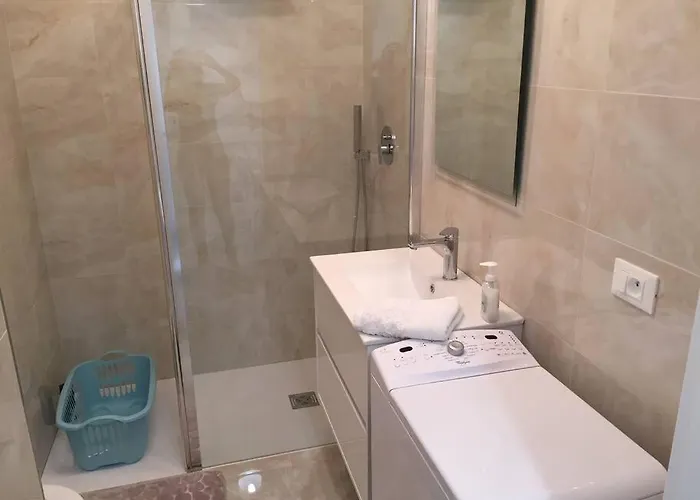 Centre Entierement Renove Au Calme * Мантон